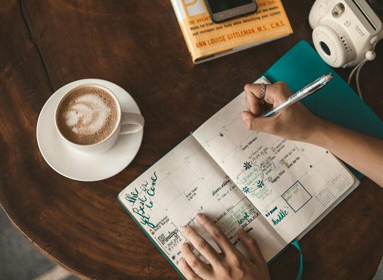 Beginner Guide to Journaling Every Day: Tips to Get Started